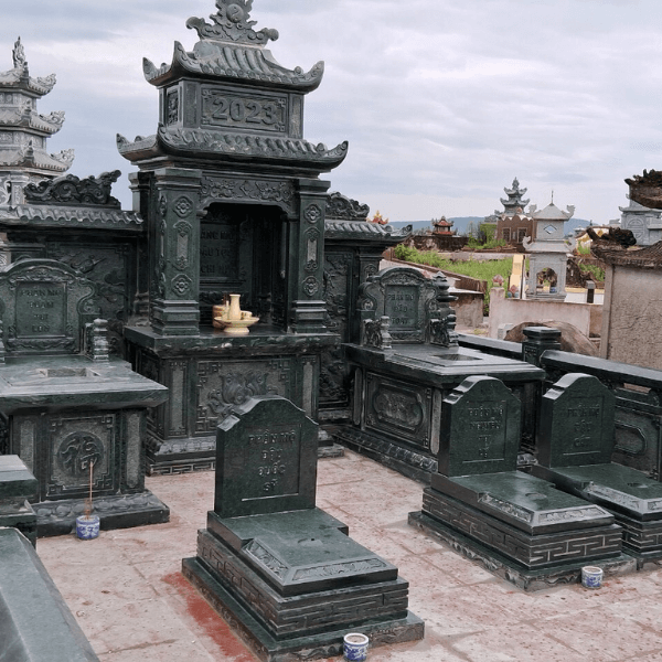 Khuôn viên lăng mộ - Mẫu 05