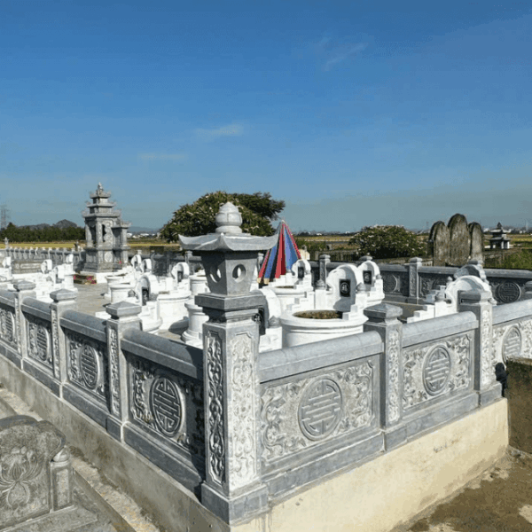 Khuôn viên lăng mộ - Mẫu 13