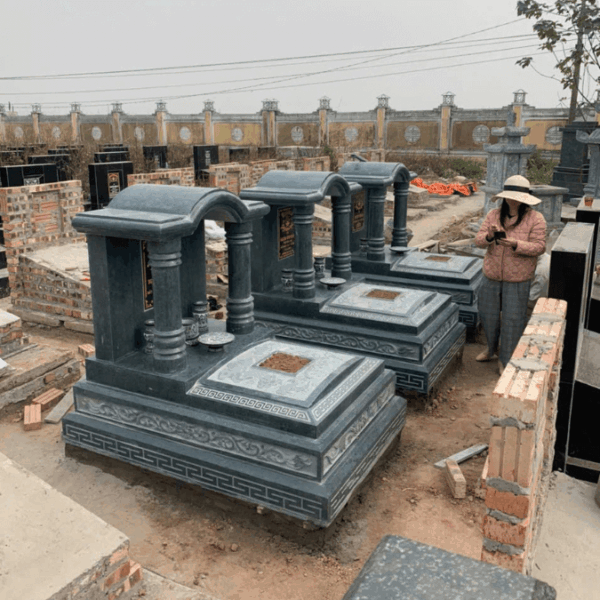 Mộ đá xanh rêu - Mẫu 01